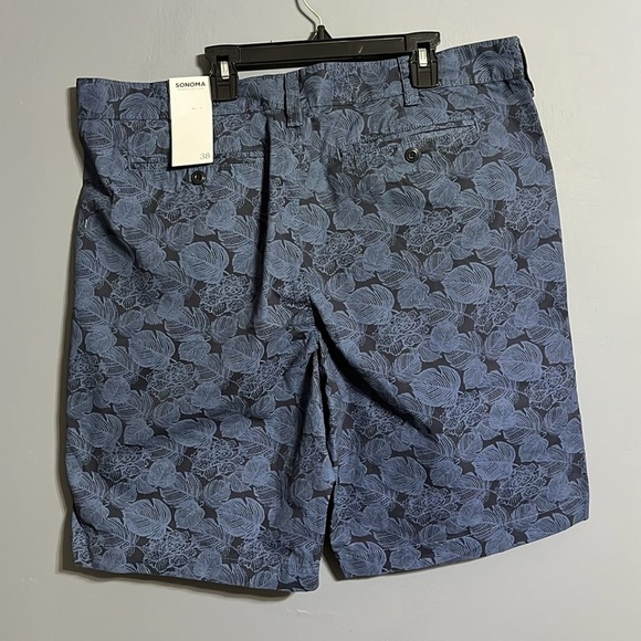 Sonoma Flat-Front Short 10.5-in. inseam size 38 - Picture 4 of 5